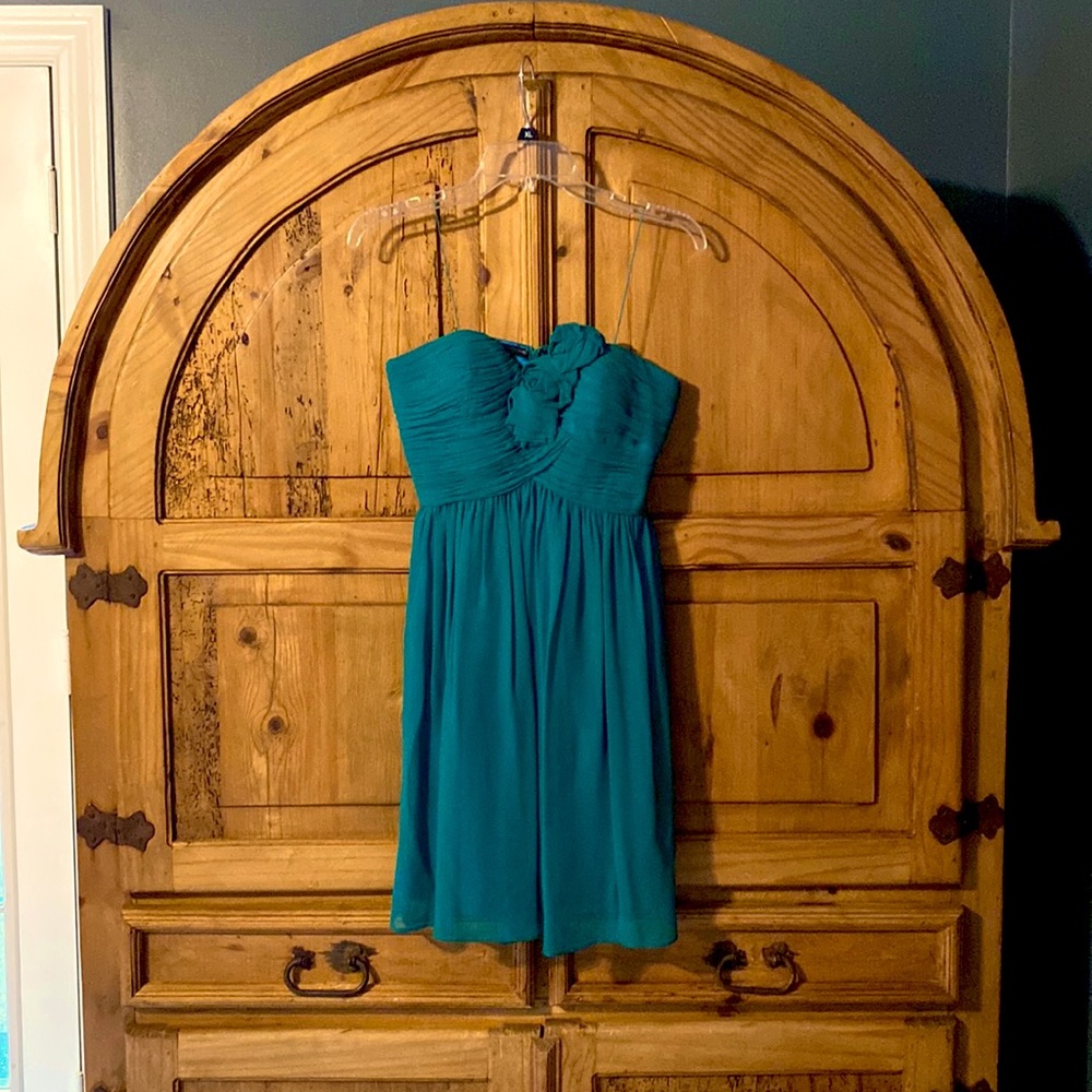 Donna Morgan 100% Silk festive strapless dress .